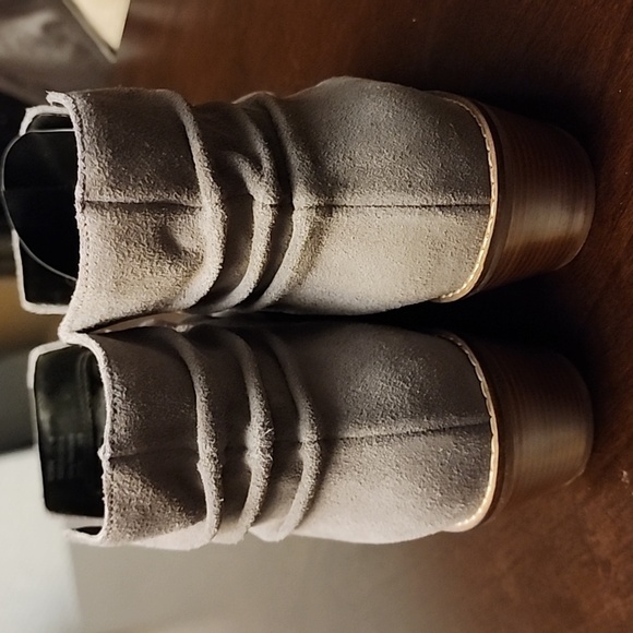 Cole Haan Women's Gray Ankle Booties Size 9B - Picture 4 of 7